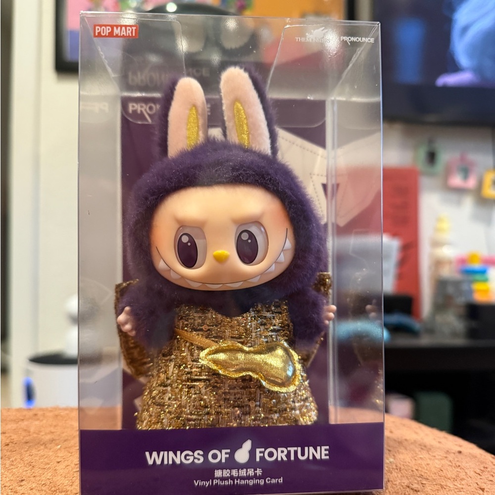 LABUBU + PRONOUNCE-WINGS OF FORTUNE Vinyl Plush Hanging Card-NIB-Authentic